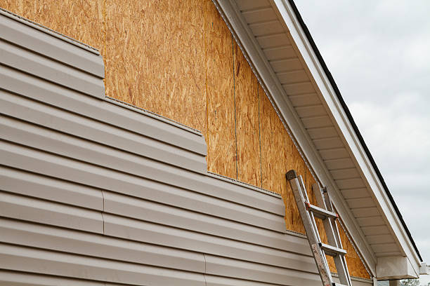 Professional Siding Installation technician working in New Wilmington, PA